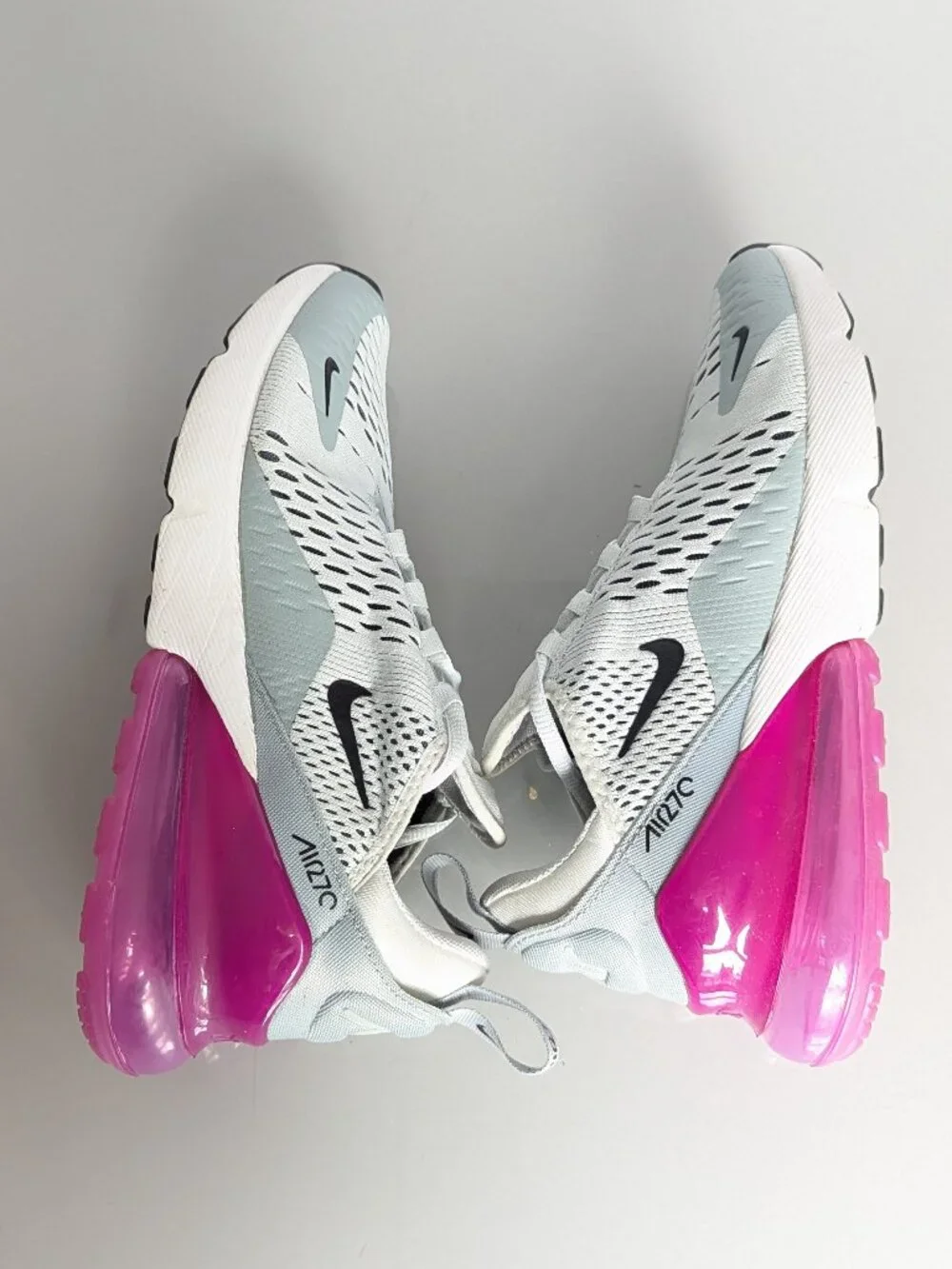 Nike Air Max 270 Barely Gray Fuschia Sneaker Size 7.5 Comfort Stretch Running